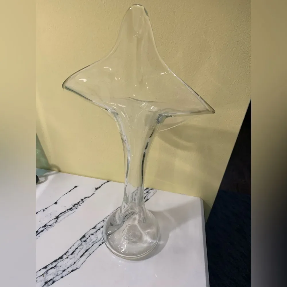 Vintage Jack in the Pulpit Blown Clear Glass Accent Bud Vase with Unique Design